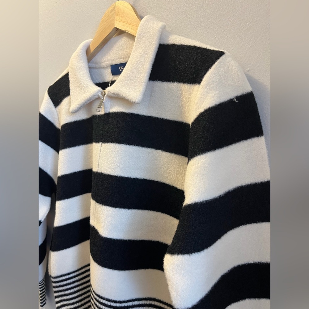 Black & White Knitted Jacket - Picture 7 of 8